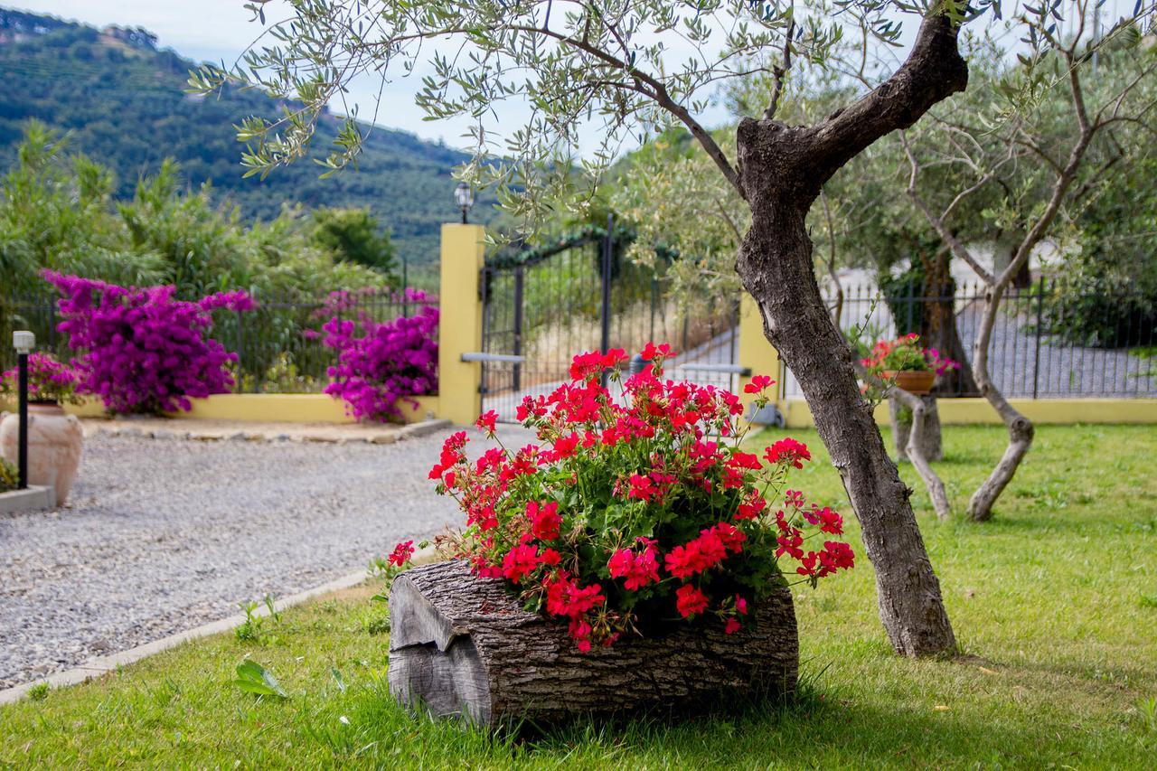Appartamenti Antico Frantoio Doria Resort Imperia Esterno foto