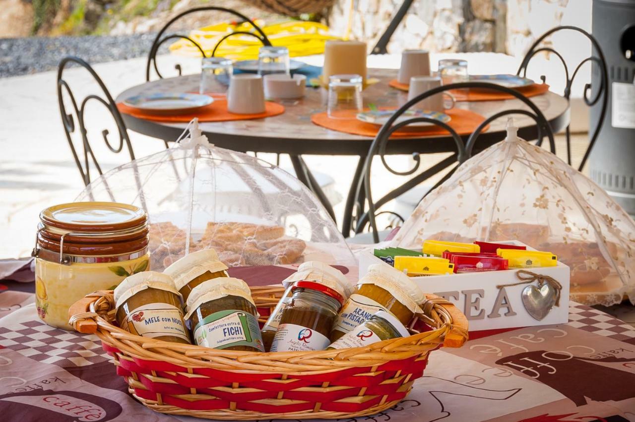 Appartamenti Antico Frantoio Doria Resort Imperia Esterno foto